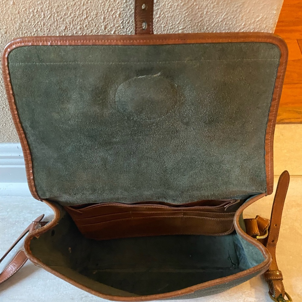 Dooney & Bourke green/brown crossbody. Wallet included in price. ๐ - Picture 8 of 13